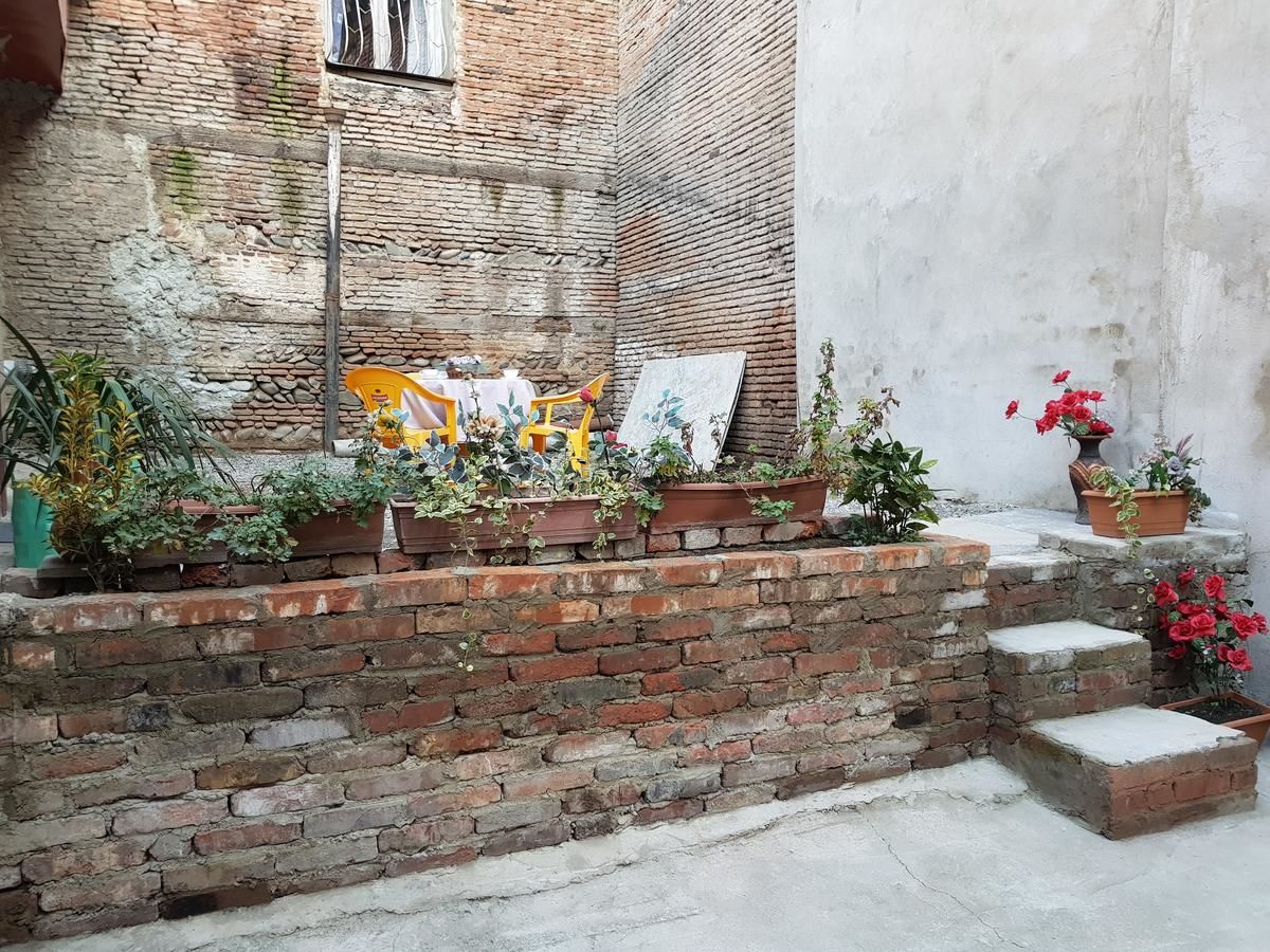 Гостевой дом Guest house apartments Тбилиси-14