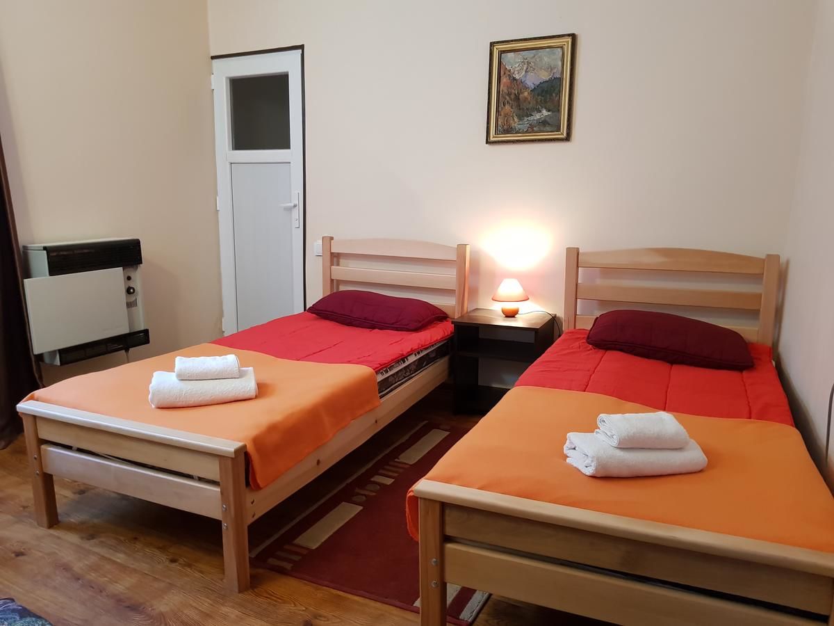 Гостевой дом Guest house apartments Тбилиси-21