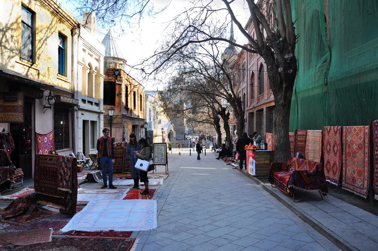 Гостевой дом Guest house apartments Тбилиси-27
